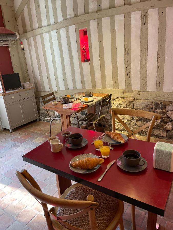Chambres Chez L'Habitant Capucine Honfleur Bagian luar foto