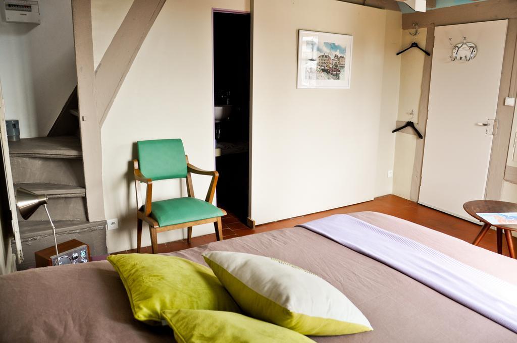Chambres Chez L'Habitant Capucine Honfleur Bagian luar foto